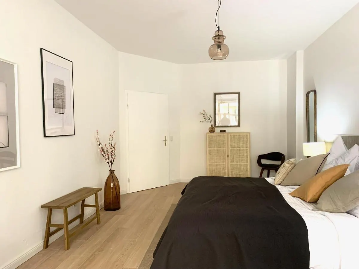 ברלין Cosy, Spacious, And Central 0*,